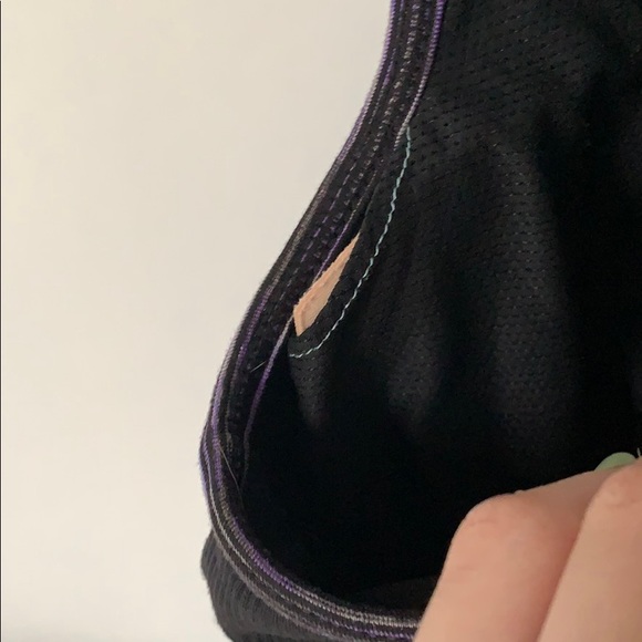 🏋️♀️ Athleta Sports Tank Top 🏋️♀️ - Picture 5 of 7